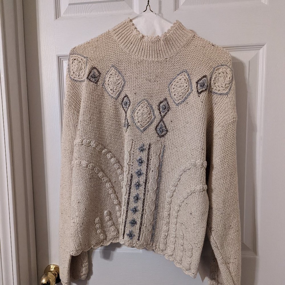 Cream mock turtleneck sweater, new, size Lg, $12.